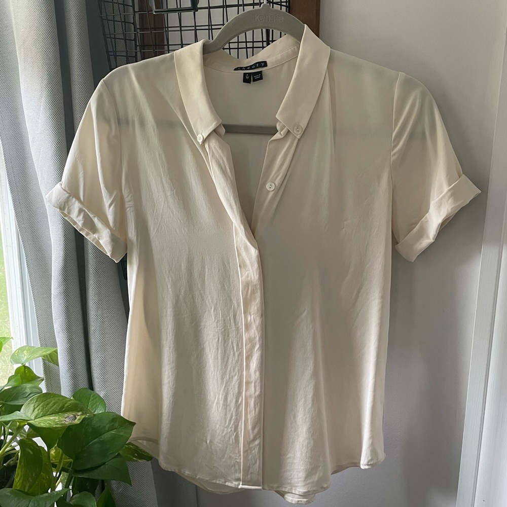 Small petite off white Theory button up blouse.